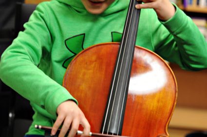 Youth Cello Lesson | Community Music School Collegeville