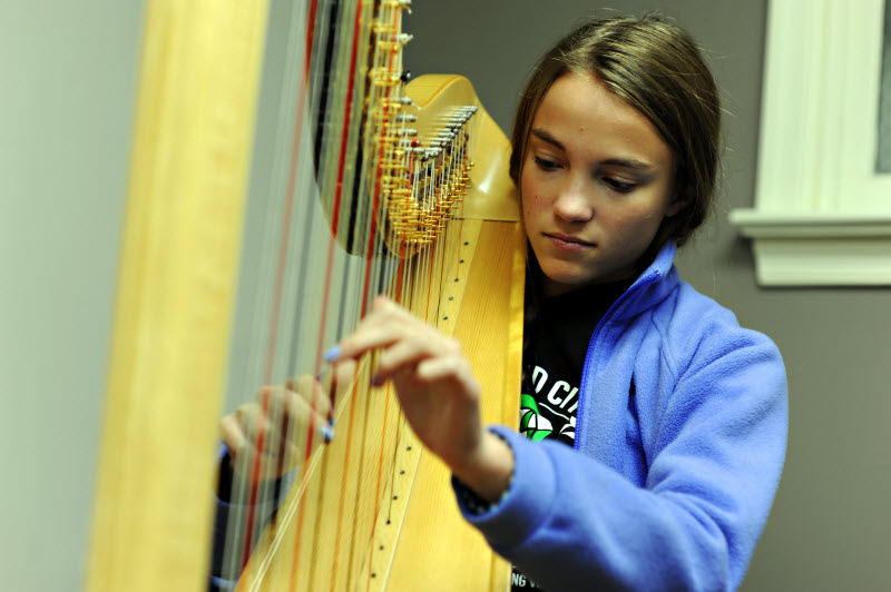 Youth Harp Lesson | Community Music School Collegeville